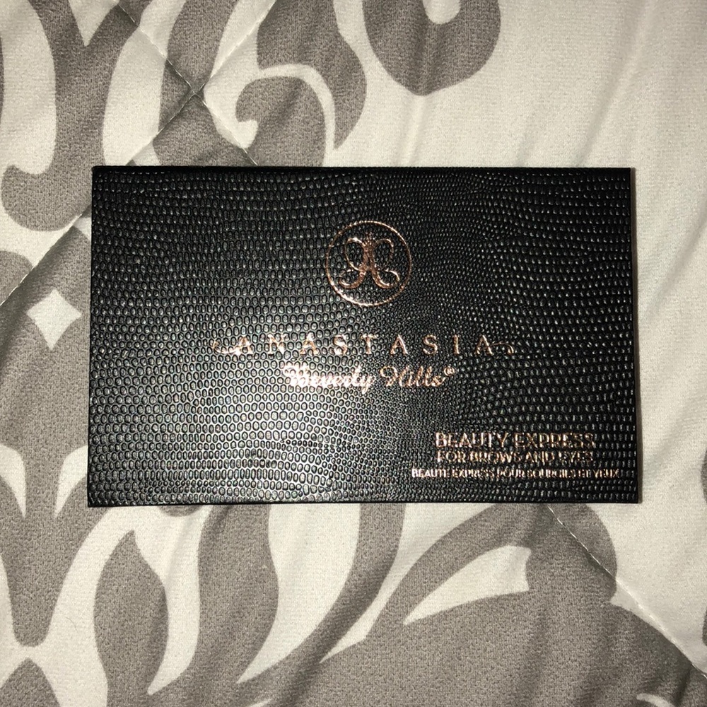 Anastasia Beverly Hills /Beauty Express (Brunette)